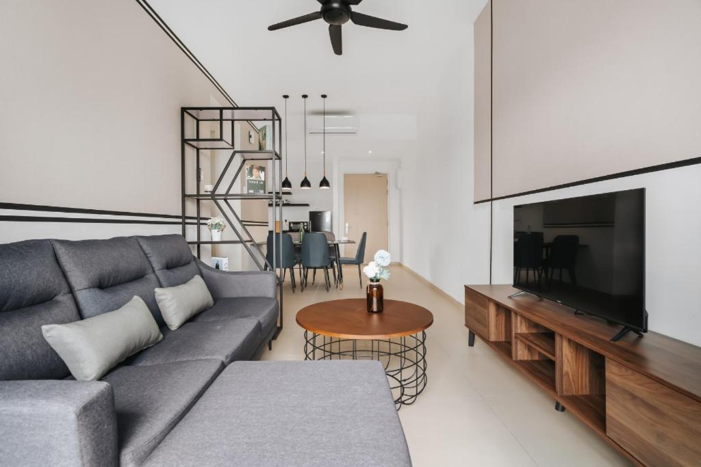 Nowhere 2Br & 2Bath Apartment With Balcony @ Reizz Residences Kuala Lumpur Exterior foto